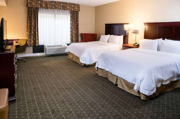 Images Hampton Inn & Suites Toledo-Perrysburg