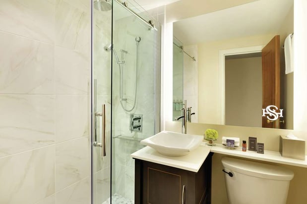 Images Hotel Saranac, Curio Collection by Hilton