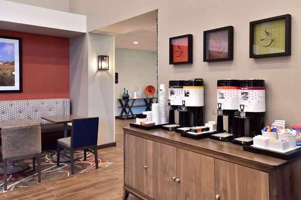 Images Hampton Inn & Suites at Wisconsin Dells Lake Delton