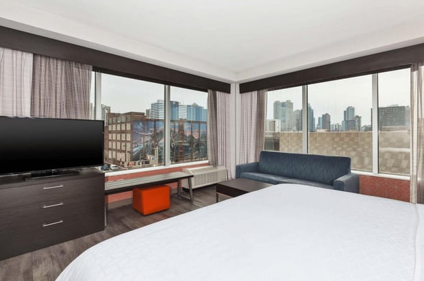 Images Holiday Inn Express & Suites Jersey City - Holland Tunnel by IHG