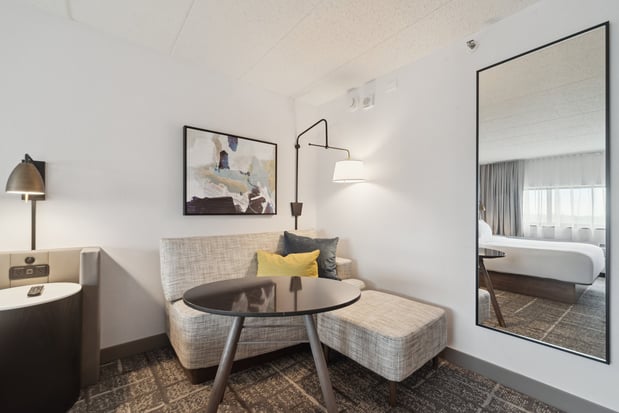 Images Crowne Plaza Lansing by IHG