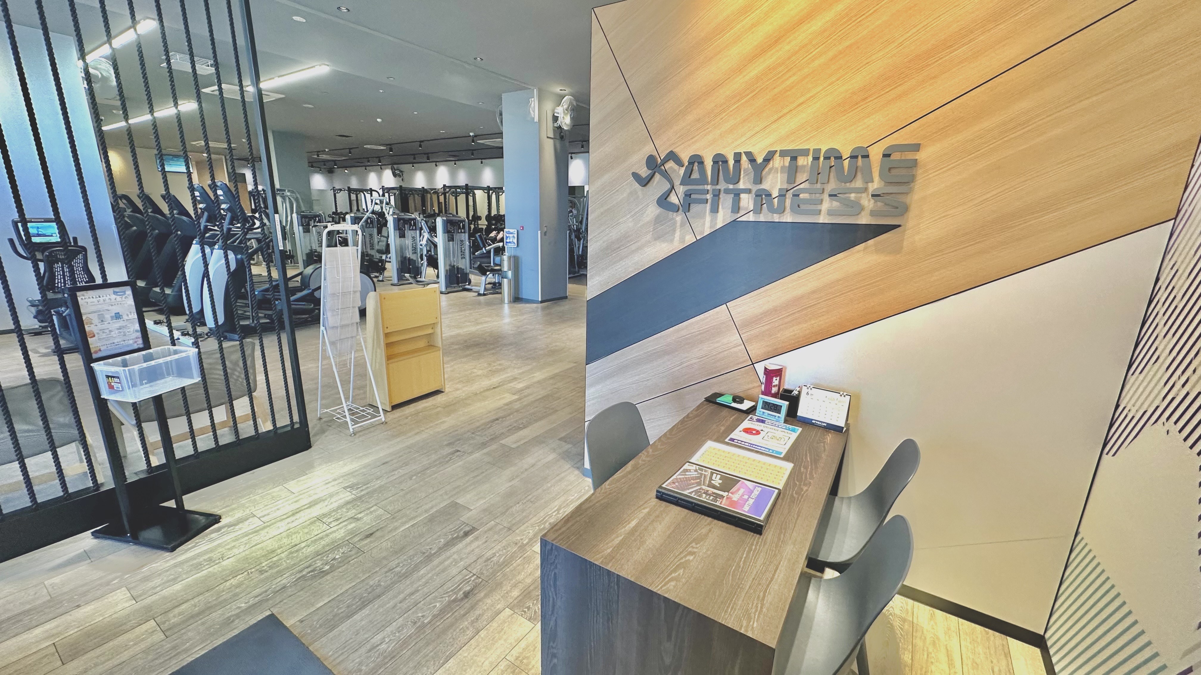 Images エニタイムフィットネス イオンタウン四日市泊店