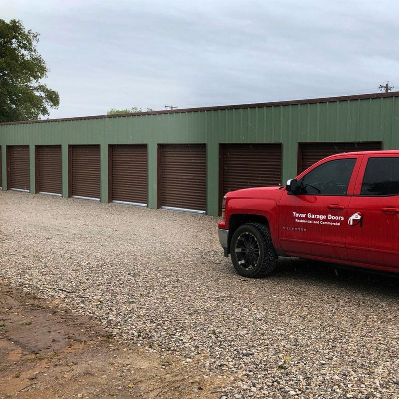 Images Tovar Garage Doors
