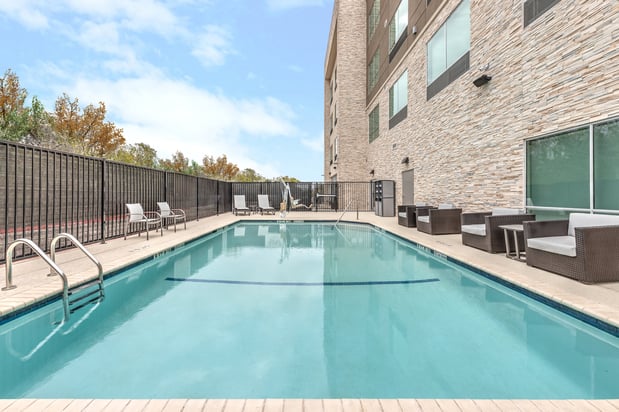 Images Holiday Inn Express & Suites Austin Airport East by IHG