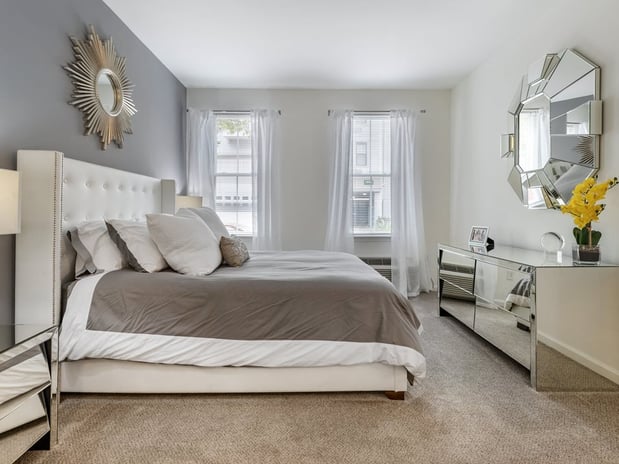 Images Pier Village Apartments