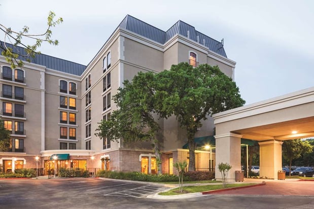 Images DoubleTree by Hilton Hotel Austin - University Area