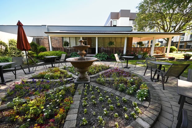 Images Holiday Inn Cleveland-Mayfield by IHG