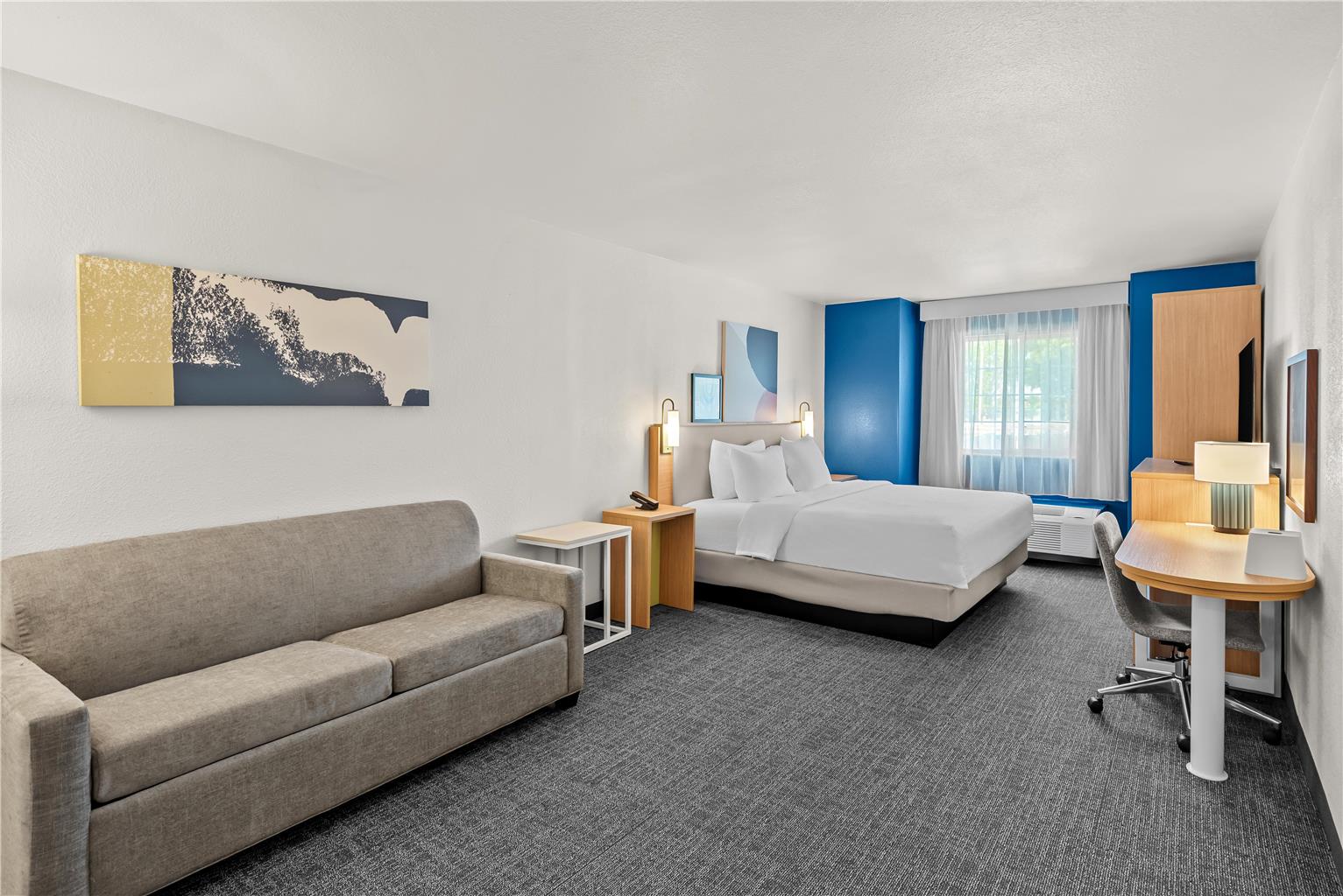 Guest room 