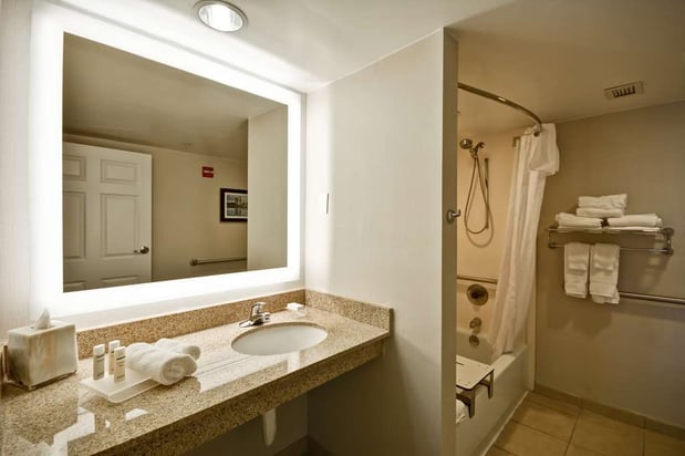 Images Homewood Suites by Hilton Dulles Int'l Airport