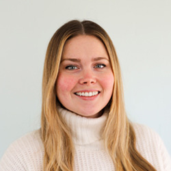 Meghan E. Straggas