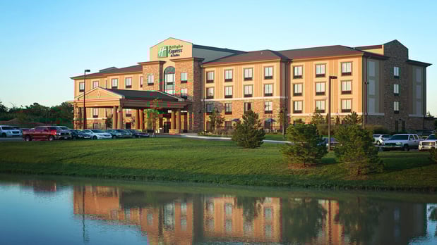 Images Holiday Inn Express & Suites Wichita Northeast by IHG