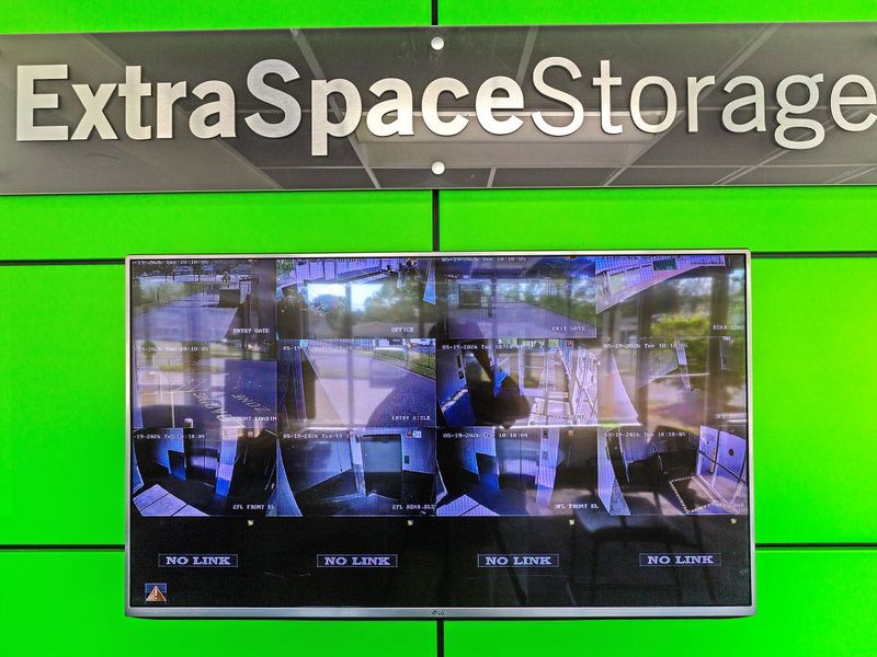 Security Screens - Extra Space Storage at 453 Washington Ave, North Haven, CT 06473