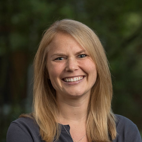 Dr Amanda M. Smith