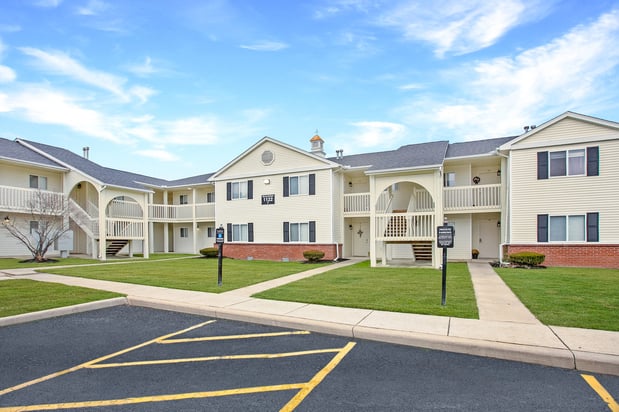 Images Steeplechase Apartments and Townhomes
