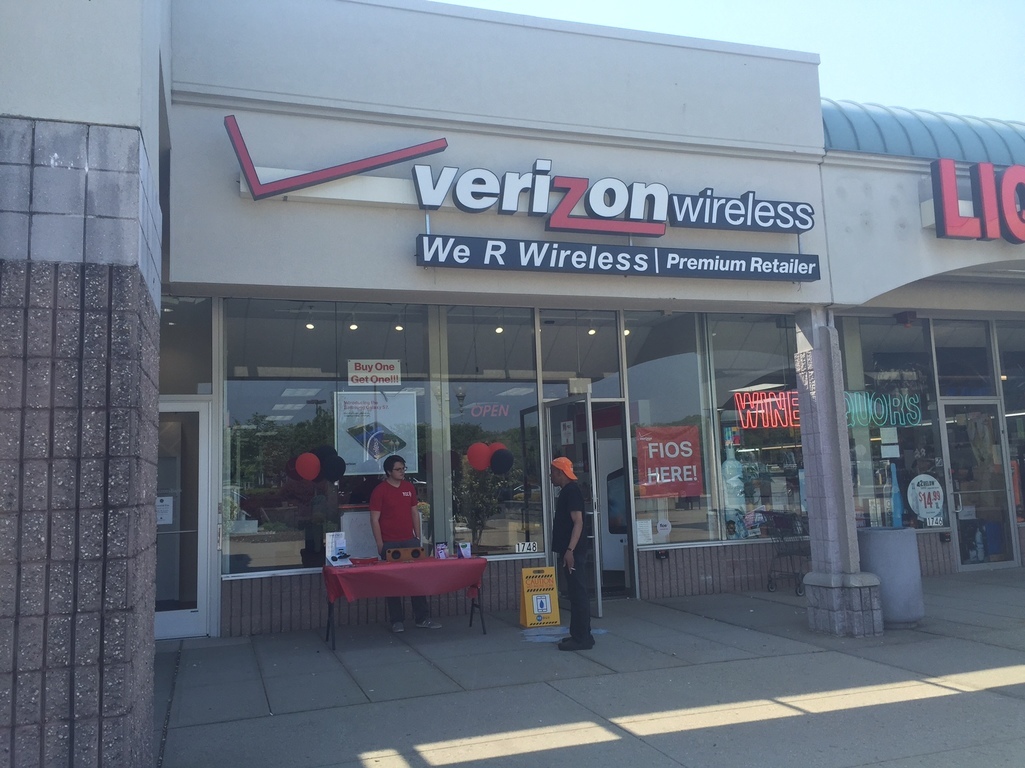 french indiana store Verizon lick