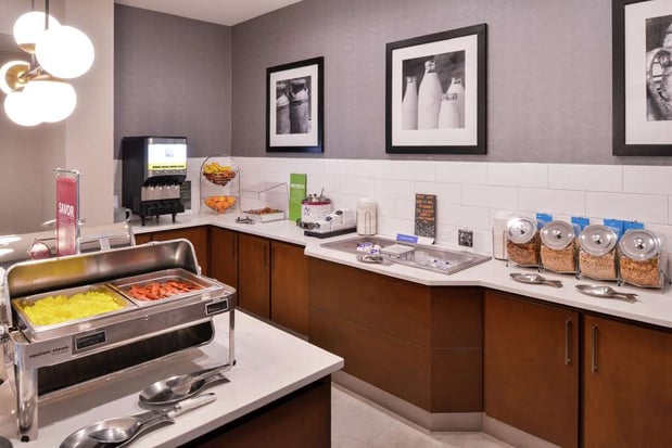 Images Hampton Inn & Suites Legacy Park-Frisco