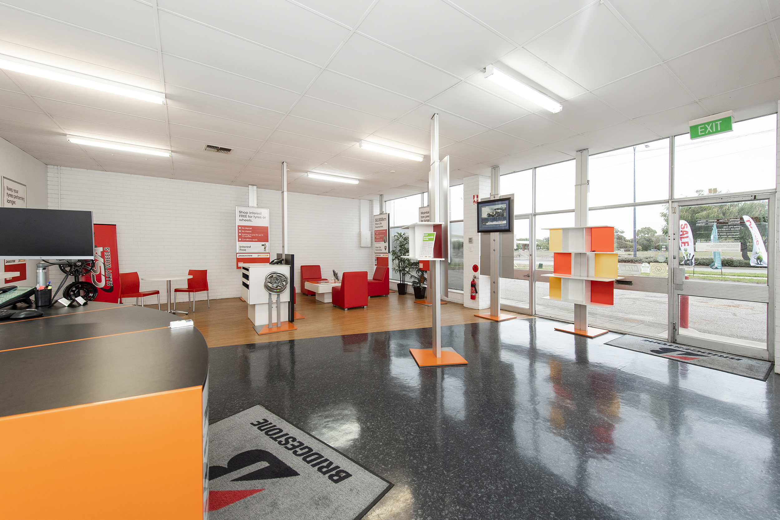 Images Bridgestone Select Tyre & Auto Rockingham