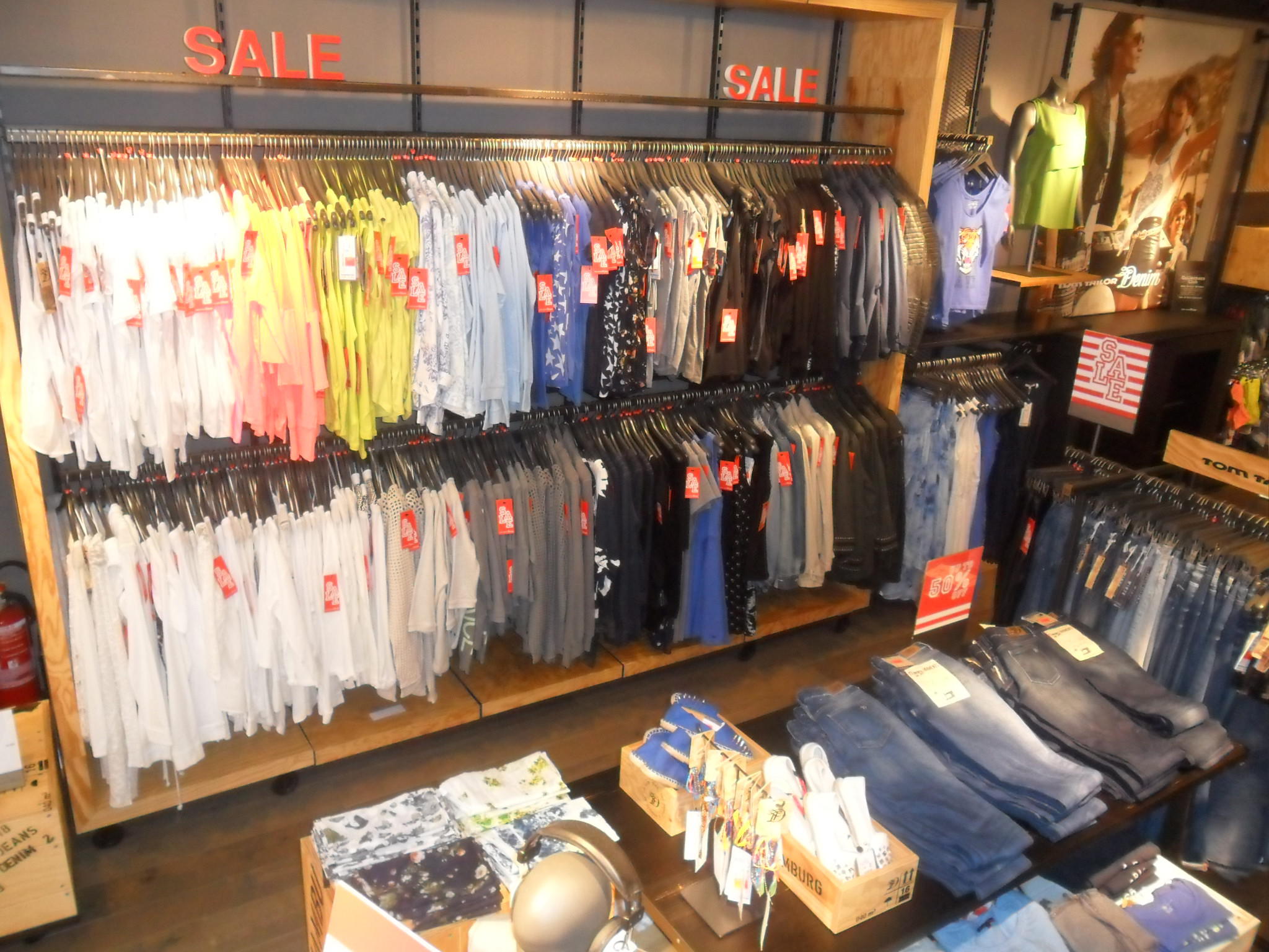 TOM TAILOR Denim Store, Zentralplatz 2 in Koblenz