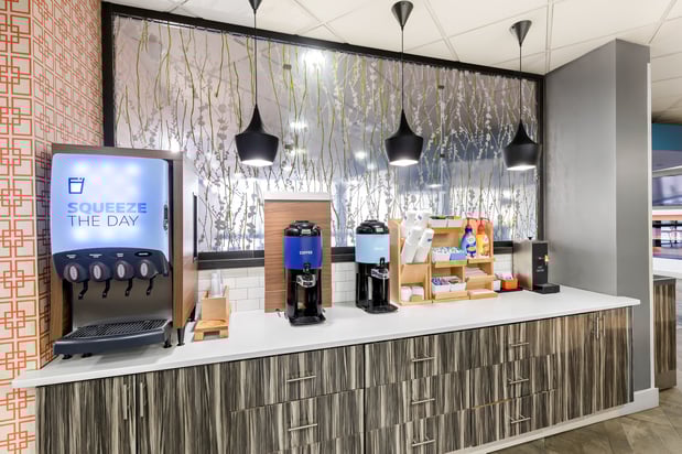 Images Holiday Inn Express Atlanta Galleria-Ballpark Area by IHG