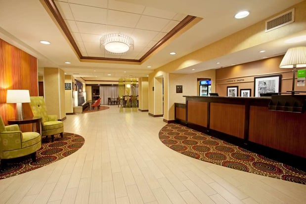 Images Hampton Inn & Suites Nashville-Smyrna