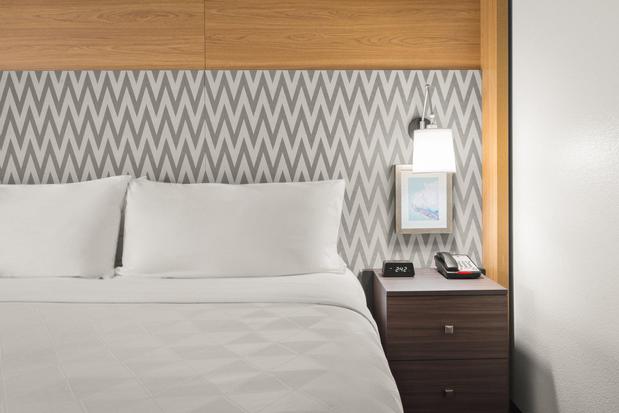 Images Holiday Inn & Suites Bothell by IHG