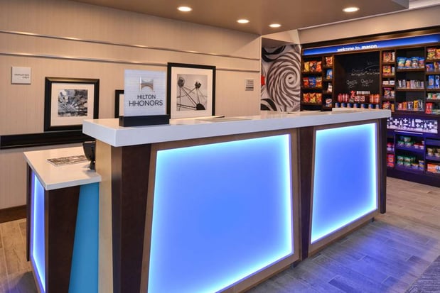 Images Hampton Inn & Suites Cincinnati-Mason
