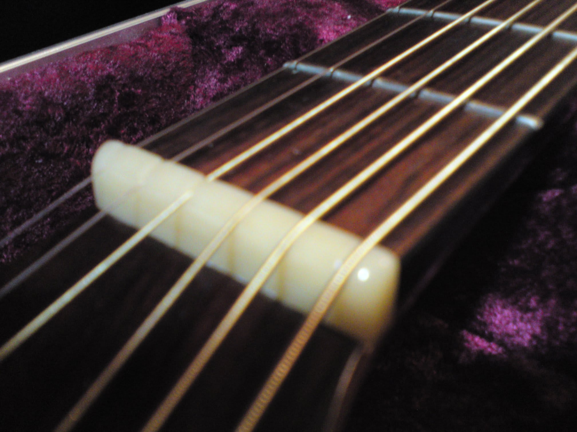 Images Randell Guitar Tuition & Repair