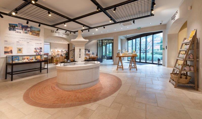 L'OCCITANE EN PROVENCE (Boutique, Jardin Méditerranéen, Visite Manufacture)