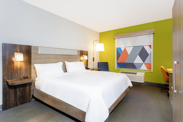 Images Holiday Inn Express & Suites Jacksonville - Mayport / Beach, an IHG Hotel