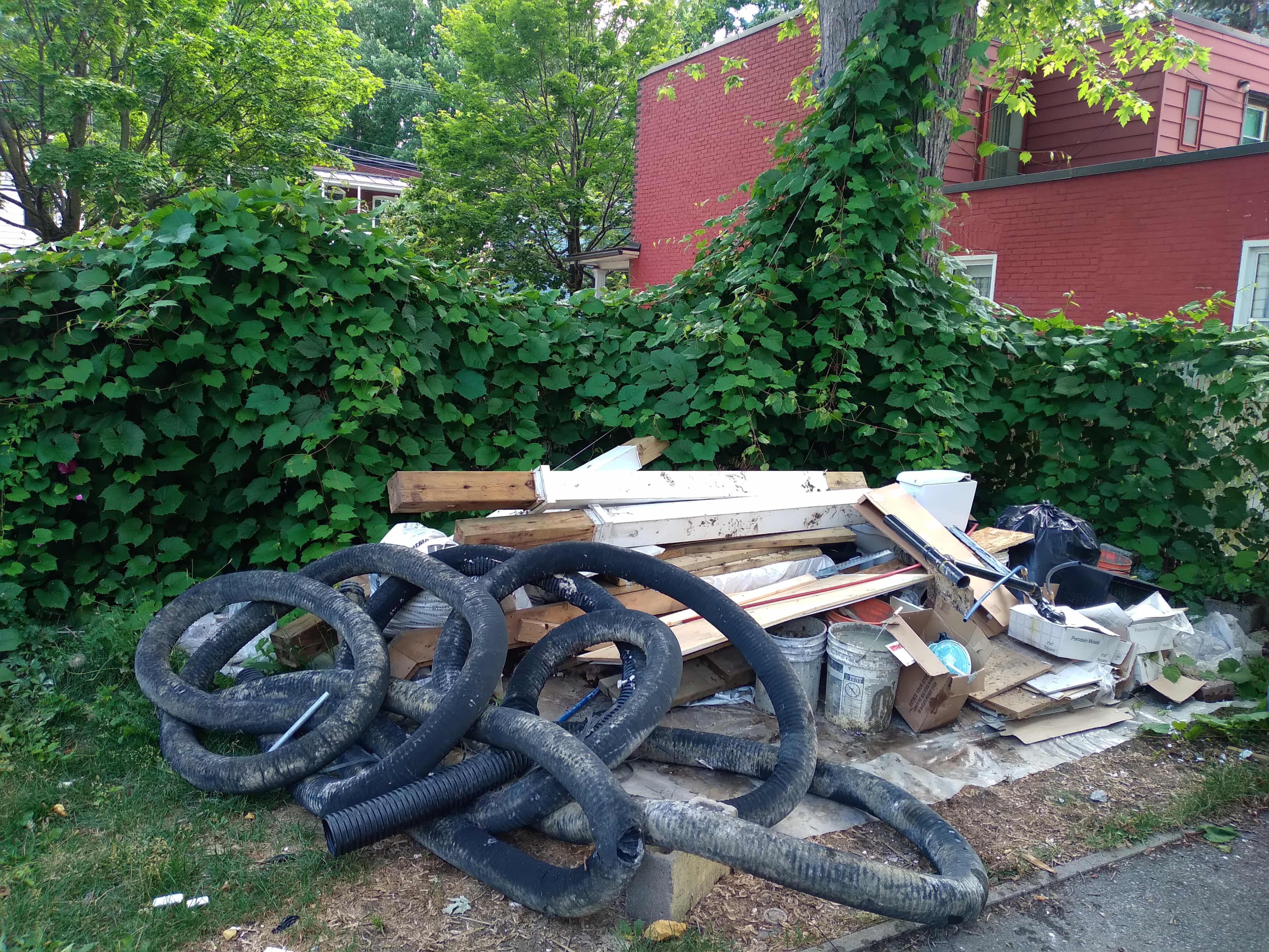 Images JUNK AWAY Montréal