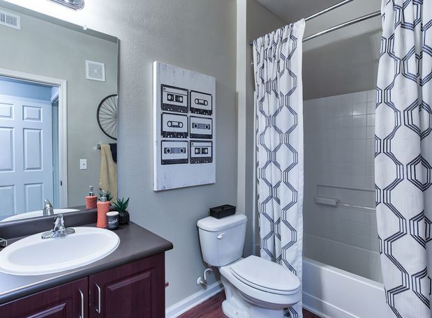 Images Maverick Place Apartments