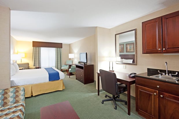 Images Holiday Inn Express & Suites Meriden by IHG