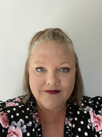 Images Sharon Stone, Bankers Life Agent