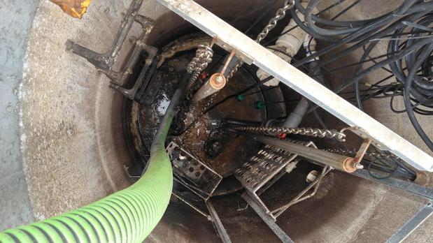 Images S & S Pumping Service