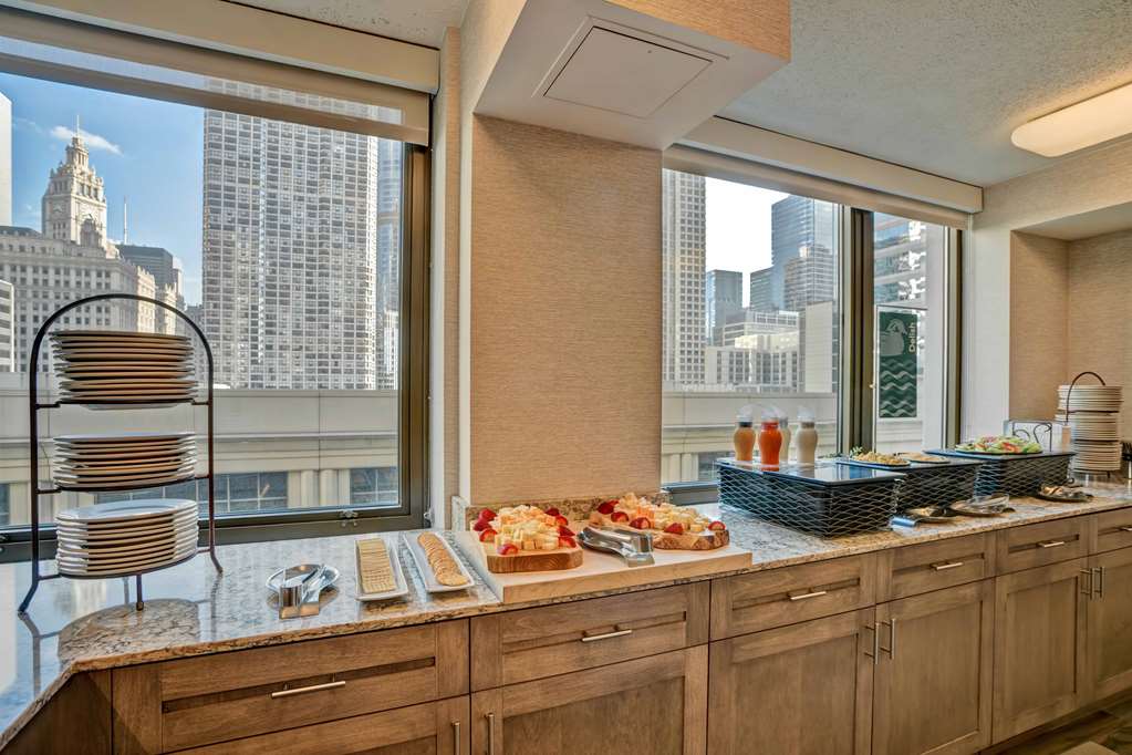 Restaurant Homewood Suites by Hilton Chicago-Downtown Chicago (312)644-2222