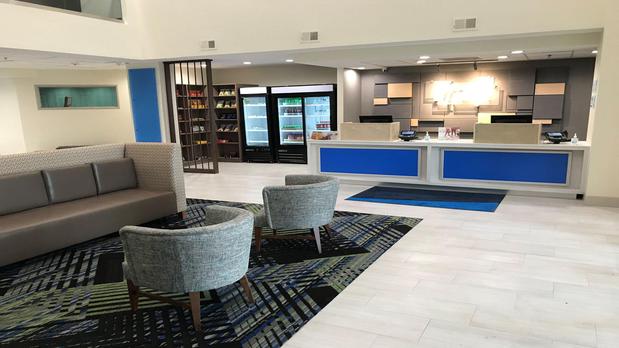 Images Holiday Inn Express & Suites Arlington North – Stadium Area by IHG