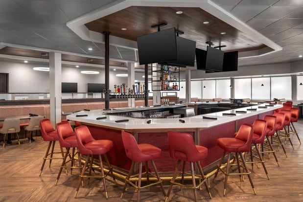 Images Holiday Inn Wichita East I-35 by IHG