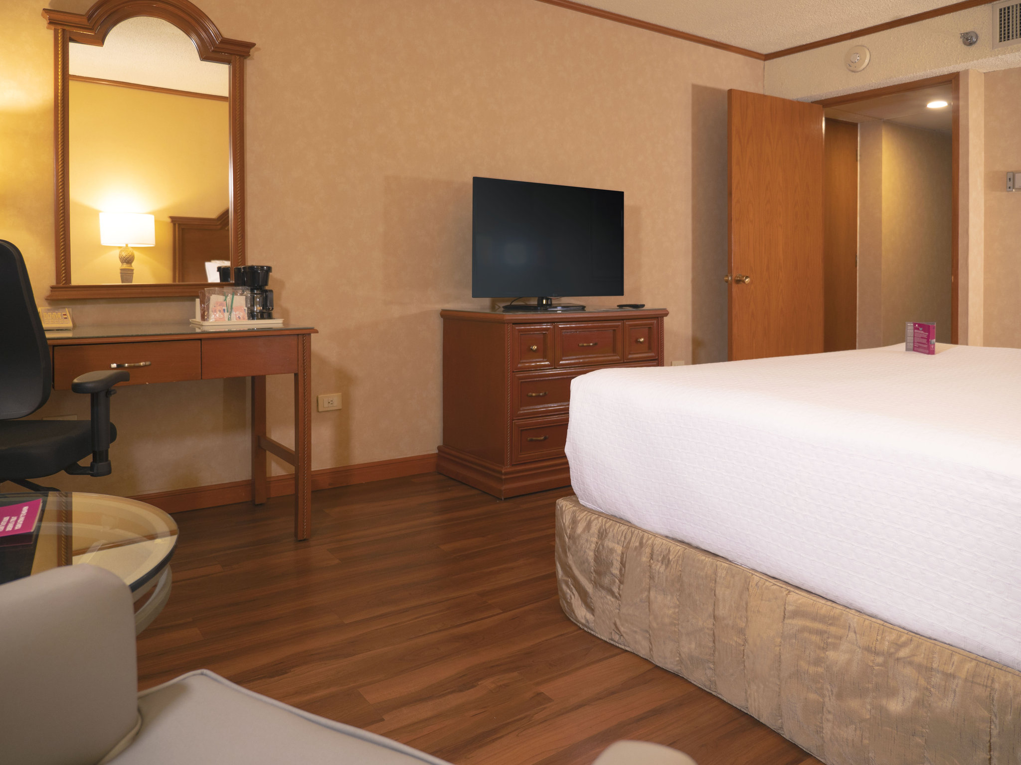 Images Crowne Plaza Monterrey by IHG