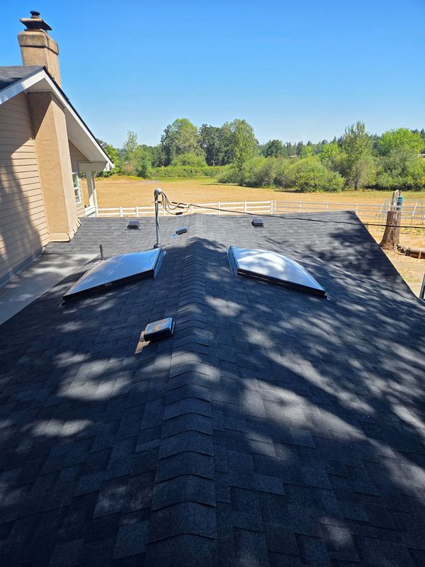 TopTier Roofing & Build LLC Image