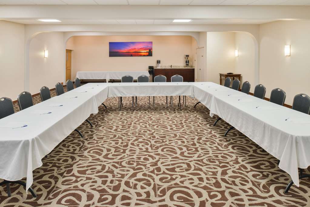 Meeting Room / Banquet Space 