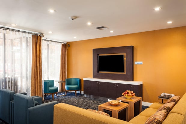 Images Holiday Inn Express at Monterey Bay by IHG