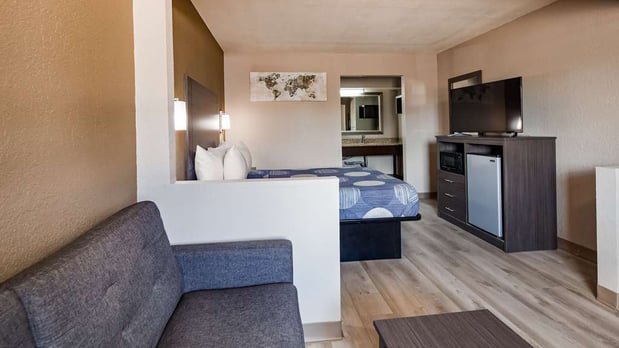 Images SureStay by Best Western Olathe