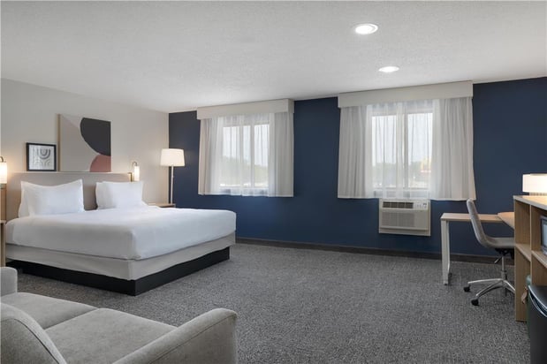 Images Spark by Hilton Carlisle South