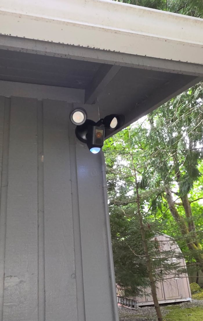 Floodlight camera install