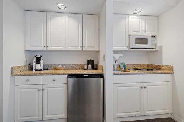 Images Holiday Inn & Suites Clearwater Beach S-Harbourside by IHG