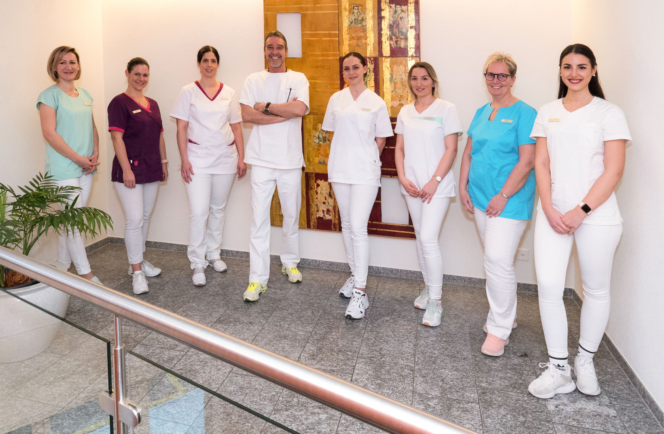 Bilder Zahnarzt Wettingen Dr. med. dent. Walter Moretto