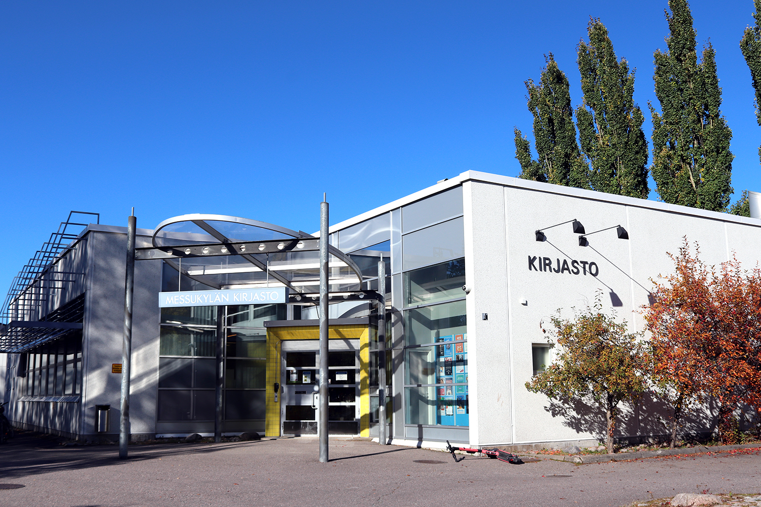 Images Messukylän kirjasto