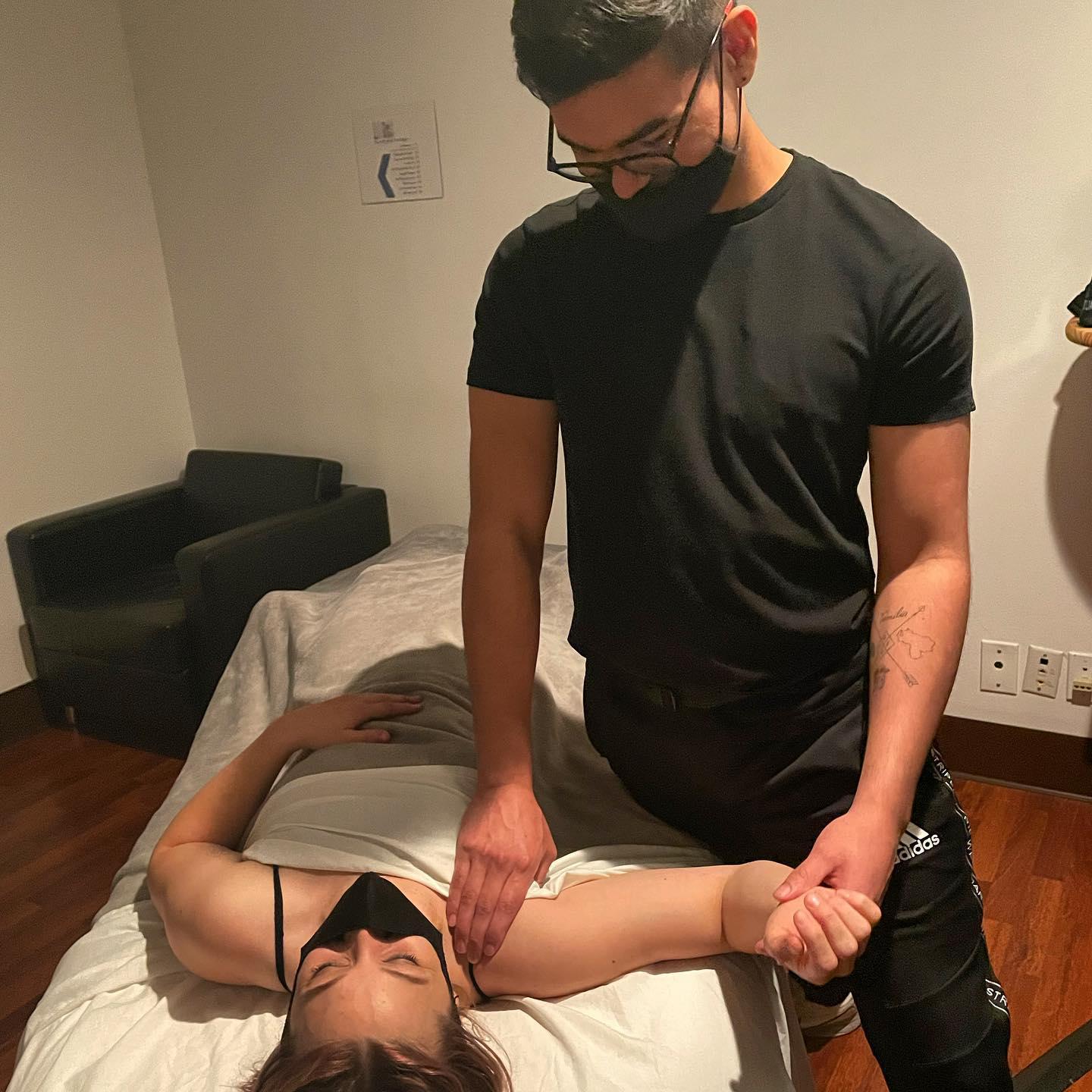 Elevate Massage & Sports Recovery provides the best and most affordable massage, couples massage and deep tissue massage in Dallas Texas.