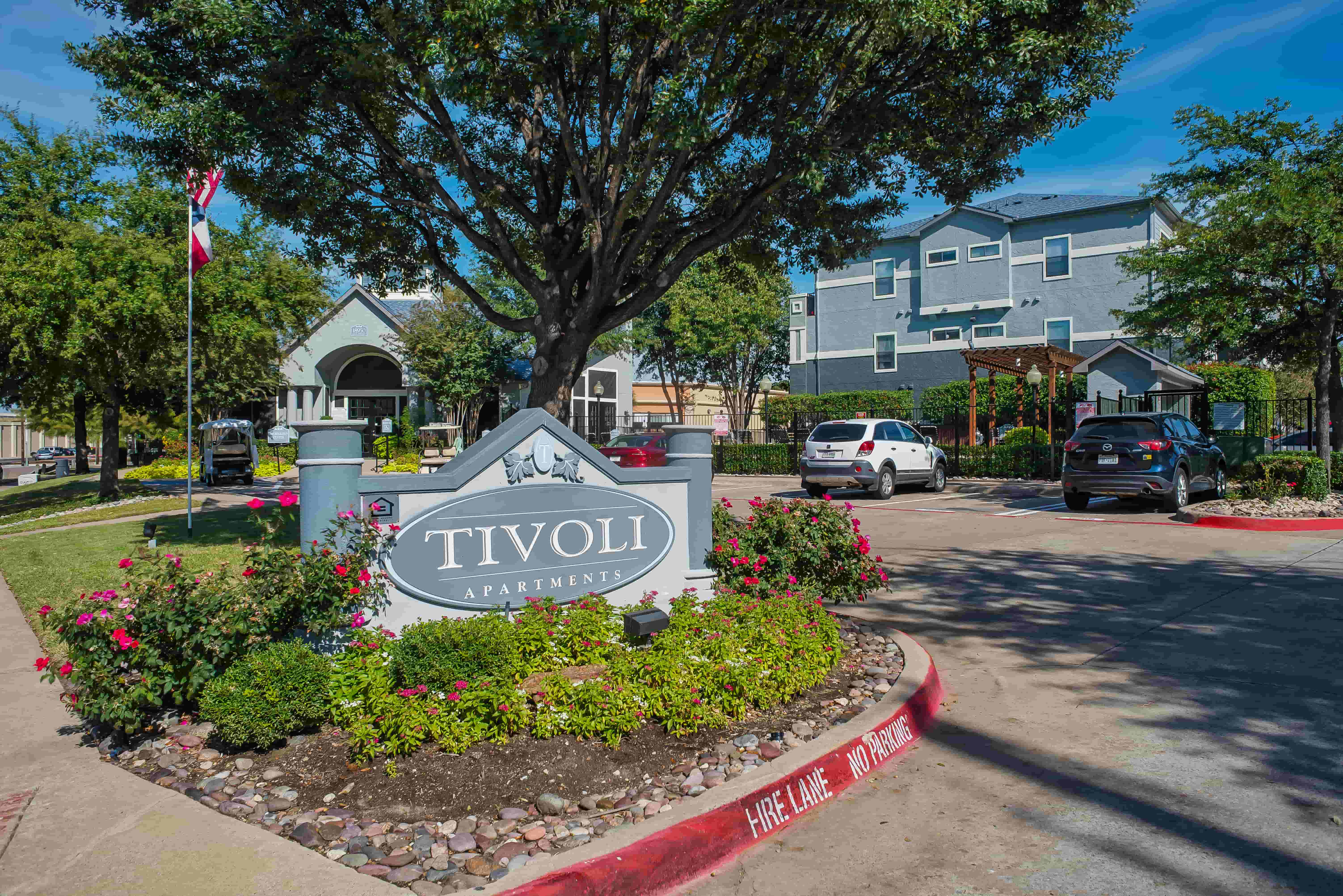 Tivoli Apartments Photo