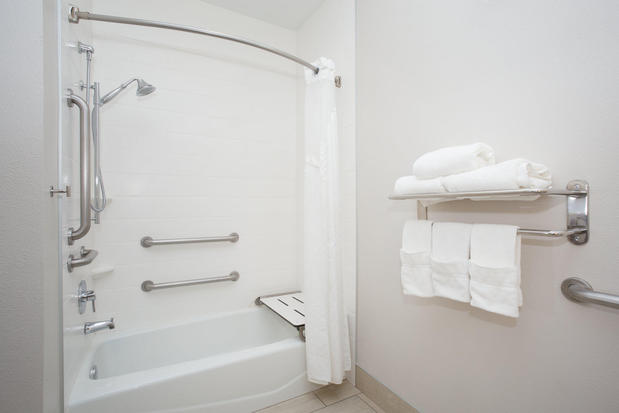 Images Holiday Inn Express & Suites Amarillo by IHG